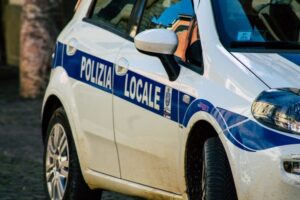 Concorso polizia locale Pozzuoli 2025